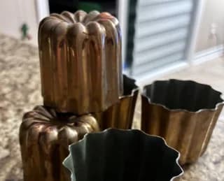 Cannelés de Bordeaux